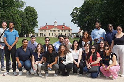 Group of students in front of George Washington's Mount Vernon