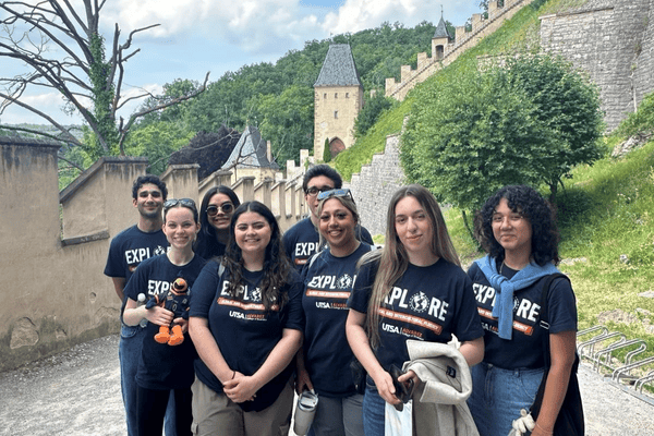 Summer '25 business students in Prague