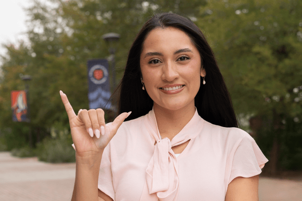 Lauren Valadez, '24, MACY '25